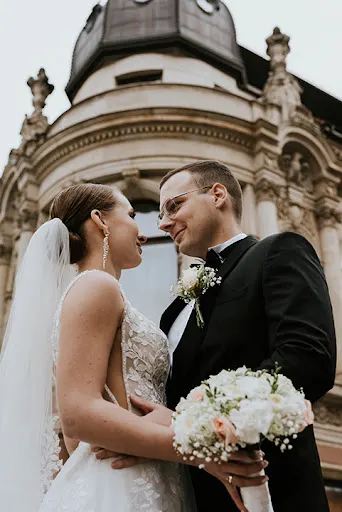 Good Moments Fotograf Ślubny i Kamerzysta na Wesele Częstochowa | Chrzest | 18-stka